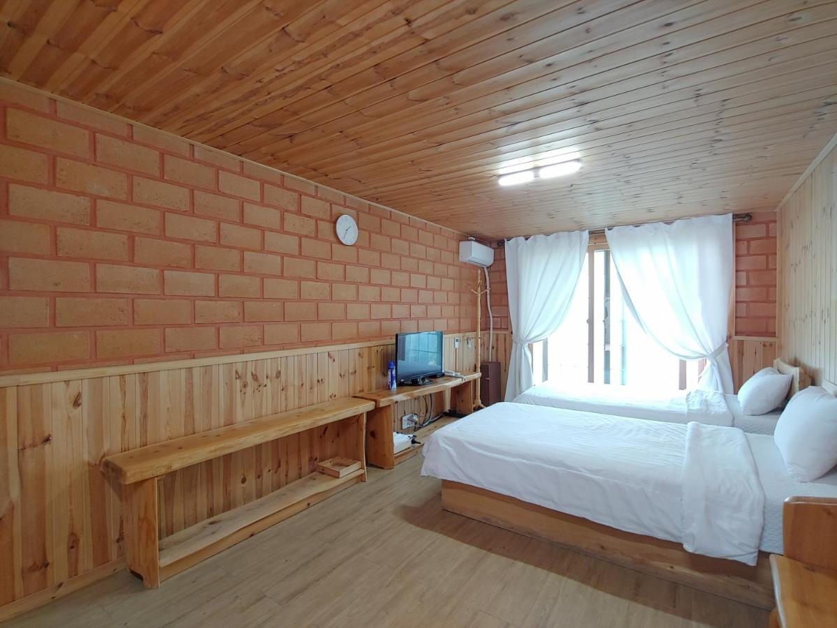 Jeju Hanibaram Pension Exterior photo