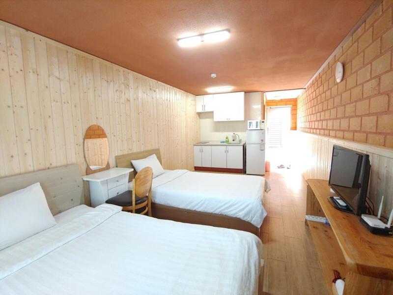 Jeju Hanibaram Pension Exterior photo